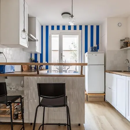 Sugny - Elegant & Chic Centre Terrasse Calme Apartment *